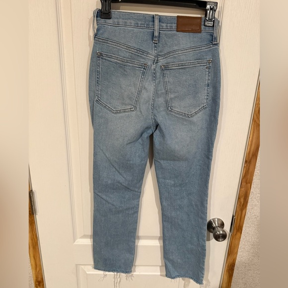 Madewell High Rise Light Blue Jeans - Picture 2 of 4